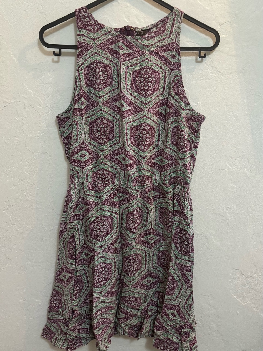 Sleeveless Geometric Floral Dress in Mauve and Mint